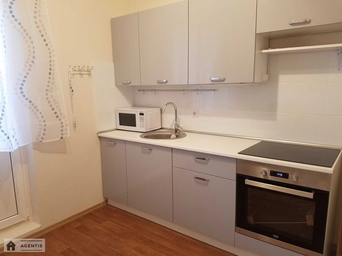 Сдам квартиру 1 комната, 40 m², 23 эт./24 этажа. 5, Самійла Кішки вул. (Маршала Конєва), Киев. 