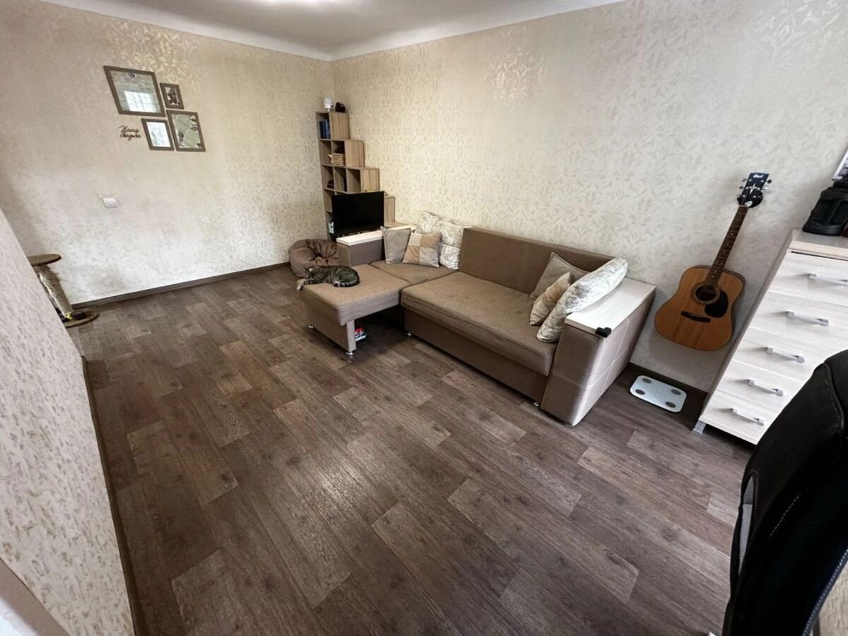 Продаж квартири 2 кімнати, 43 m², 3 пов./5 поверхів. Фортечний (кіровський), Кропивницький. 