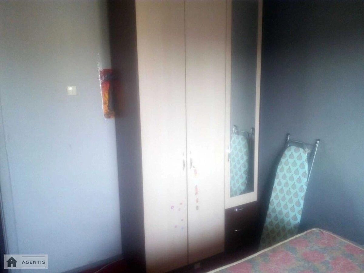 Здам квартиру 2 кімнати, 42 m², 9 пов./9 поверхів. Павла Тичини просп., Київ. 