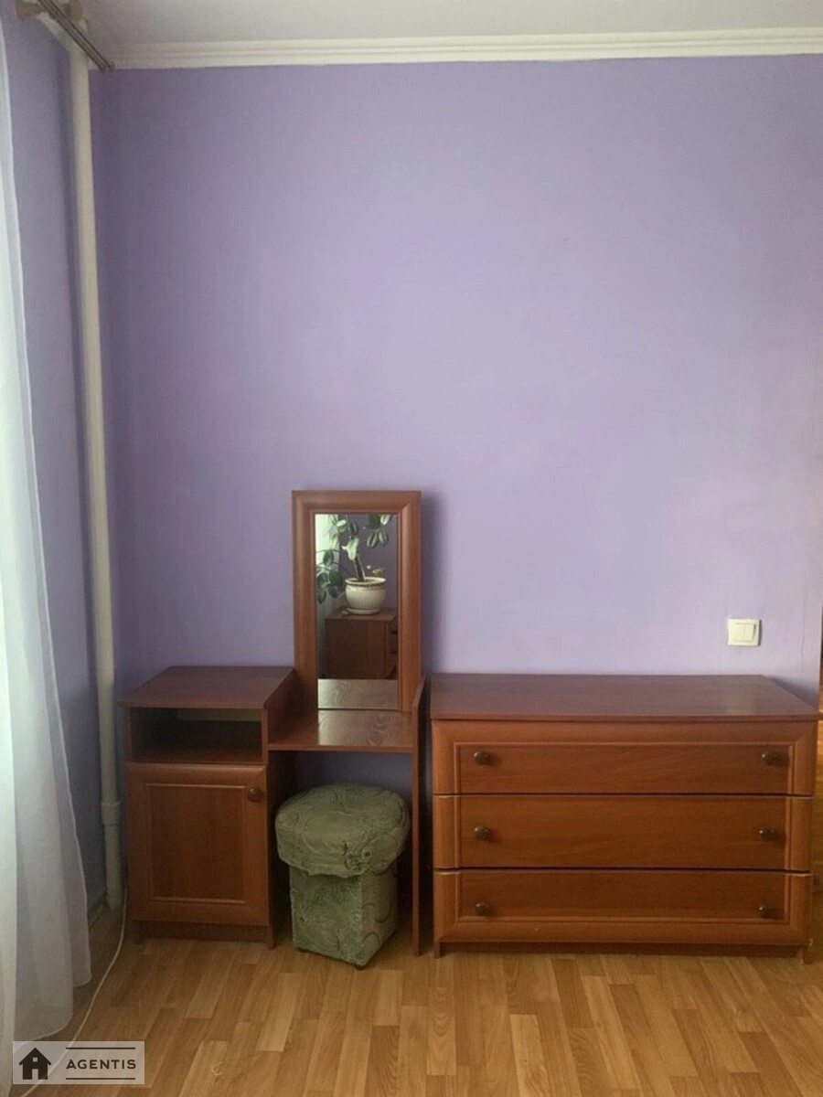 Apartment for rent 2 rooms, 55 m², 2nd fl./14 floors. 13, Myropilska 13, Kyiv. 