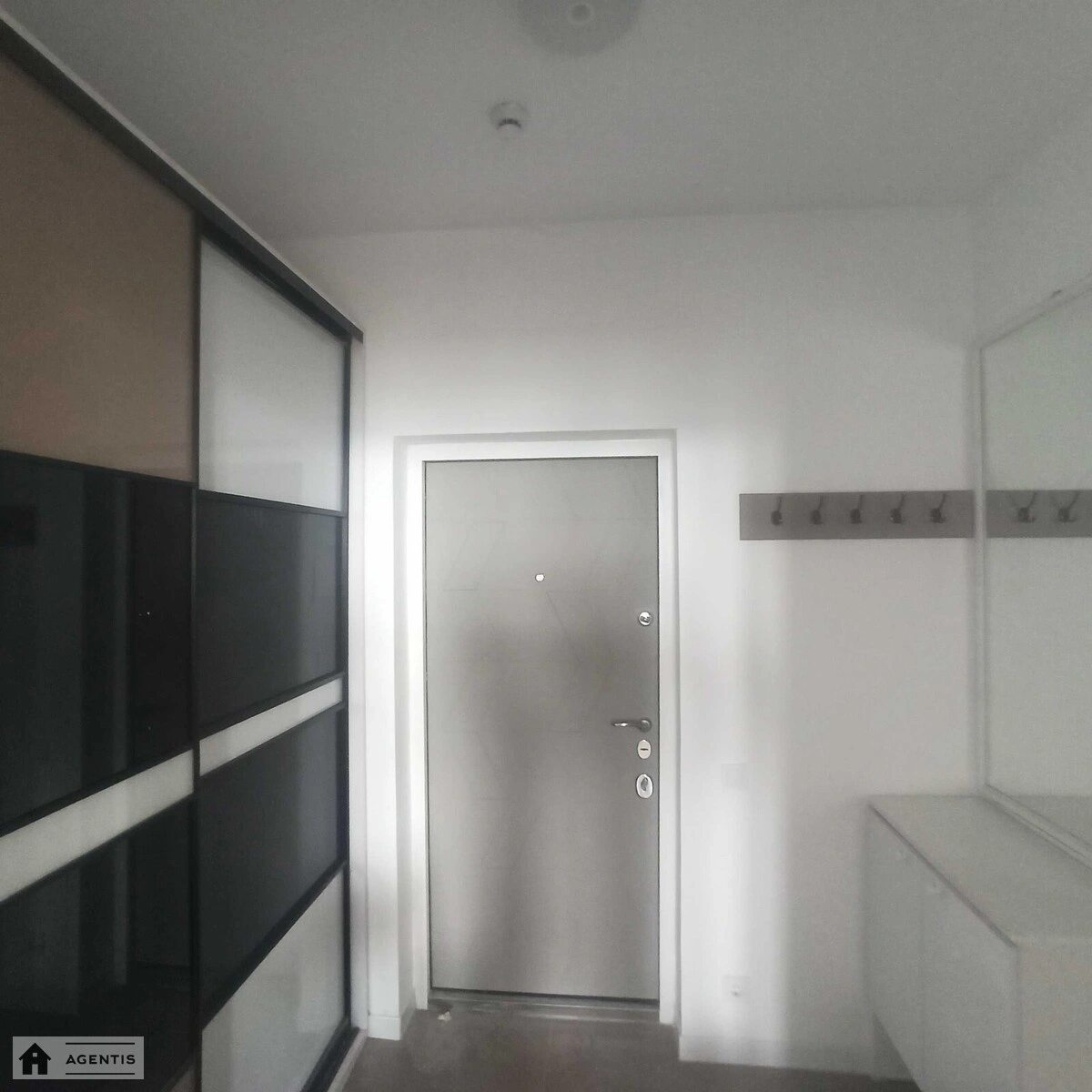 Сдам квартиру 1 комната, 30 m², 22 эт./25 этажей. 14, Гродненская 14, Киев. 