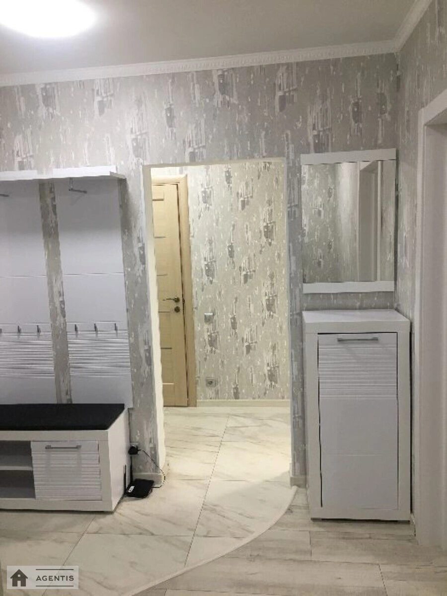 Здам квартиру 1 кімната, 53 m², 10 пов./25 поверхів. 1, Хорольська 1, Київ. 