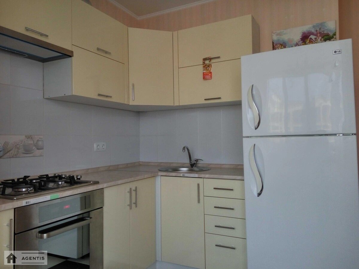 Apartment for rent 1 room, 39 m², 7th fl./9 floors. 20, Lesi Ukrayinky , Sofiyivska Borshchahivka. 