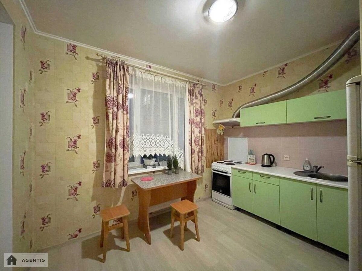 Здам квартиру 1 кімната, 41 m², 9 пов./24 поверхи. 6, Драгоманова 6, Київ. 