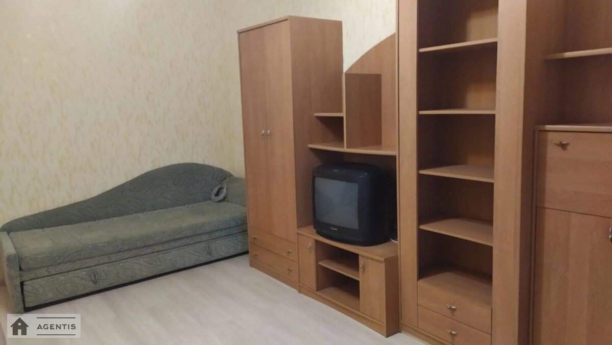 Apartment for rent 1 room, 41 m², 9th fl./24 floors. 6, Dragomanova 6, Kyiv. 