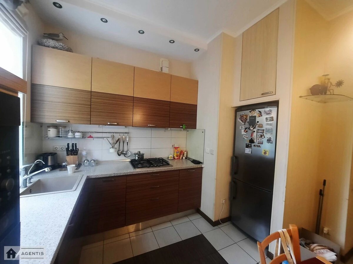 Apartment for rent 2 rooms, 61 m², 4th fl./5 floors. 55, Dmytra Doroshenka vul. Chyhorina, Kyiv. 