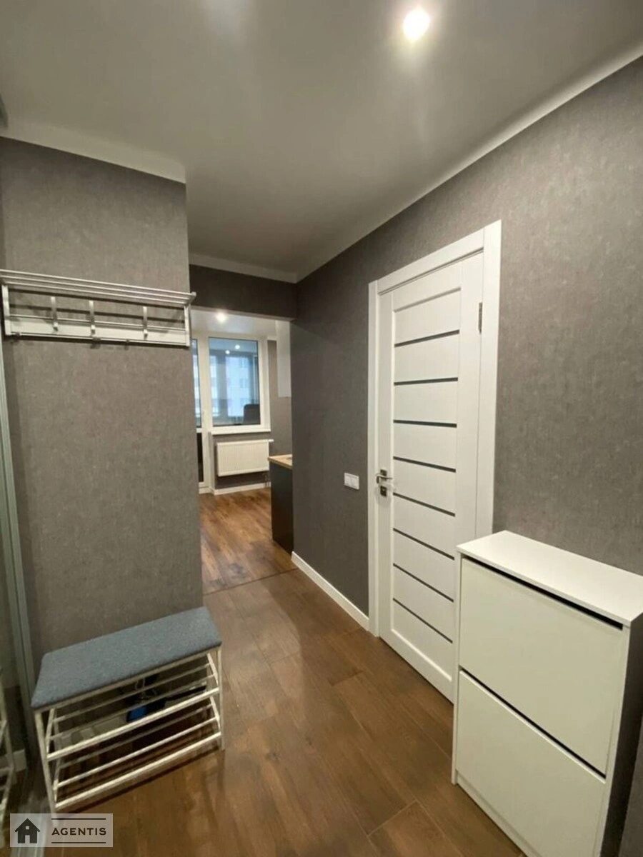 Сдам квартиру 1 комната, 41 m², 22 эт./26 этажей. Соломії Крушельницької вул., Киев. 