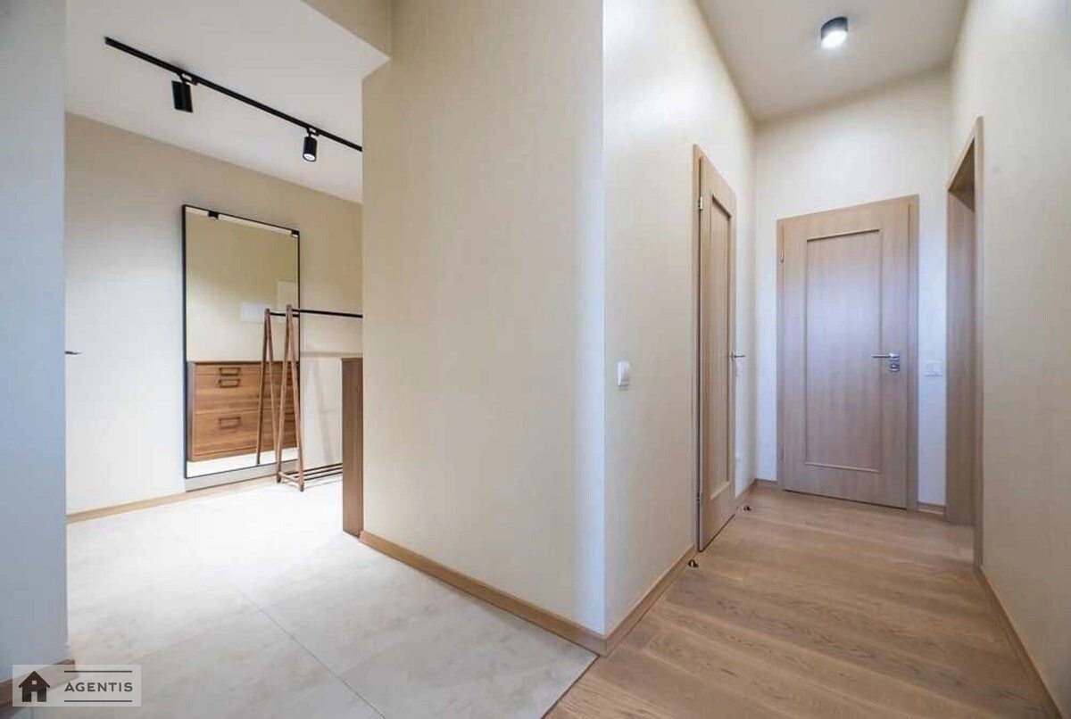 Сдам квартиру 2 комнаты, 87 m², 18 эт./23 этажа. 2, Ділова вул. (Димитрова), Киев. 