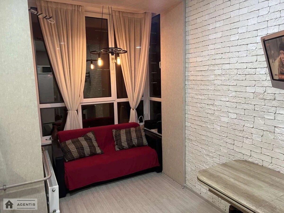 Apartment for rent 1 room, 38 m², 1st fl./9 floors. Shevchenka , Sofiyivska Borshchahivka. 