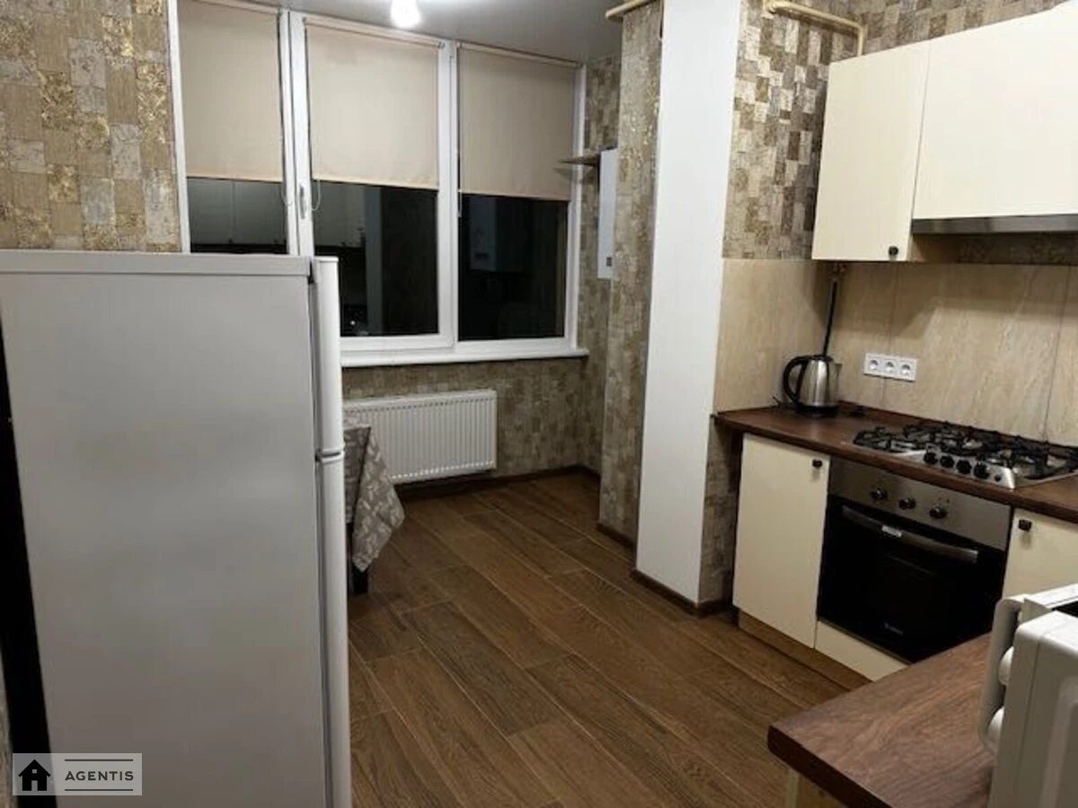 Apartment for rent 1 room, 39 m², 5th fl./9 floors. 1, Zelena , Sofiyivska Borshchahivka. 