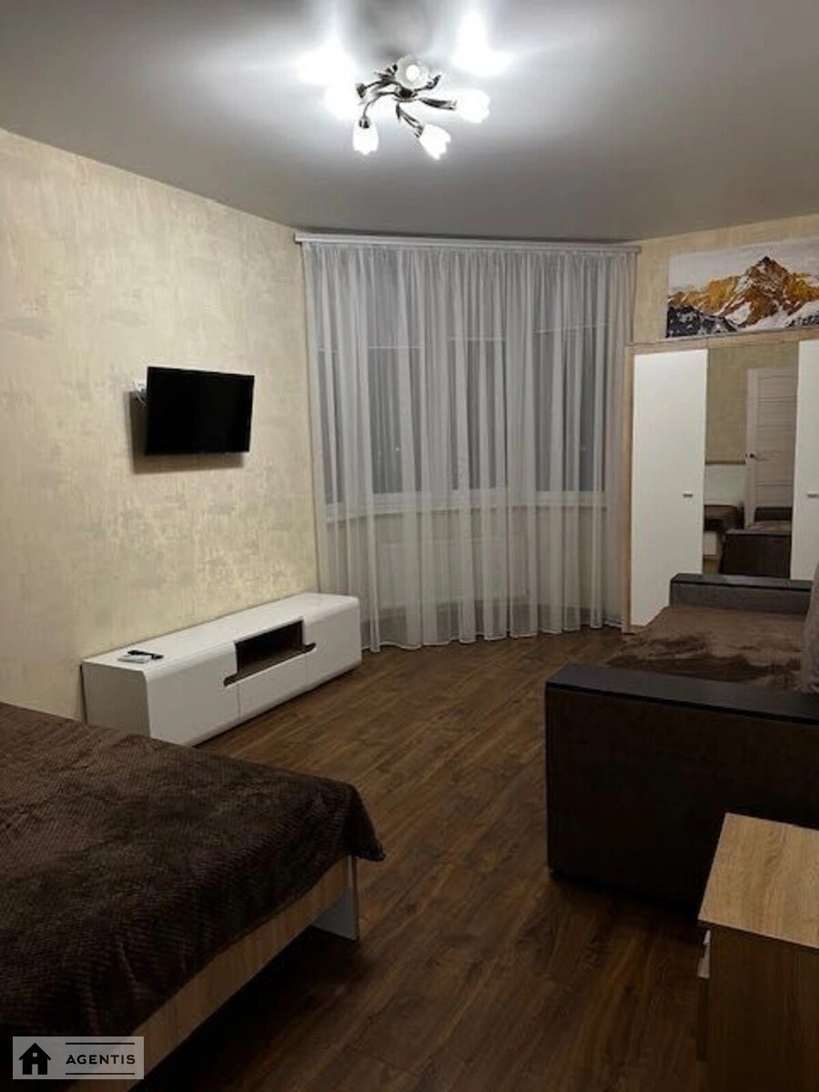 Здам квартиру 1 кімната, 39 m², 5 пов./9 поверхів. 1, Зелена , Софіївська Борщагівка. 