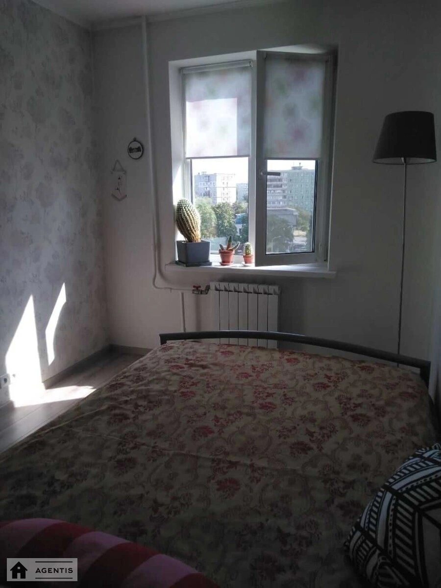 Apartment for rent 2 rooms, 48 m², 7th fl./12 floors. 3, Andriya Malyshka vul., Kyiv. 