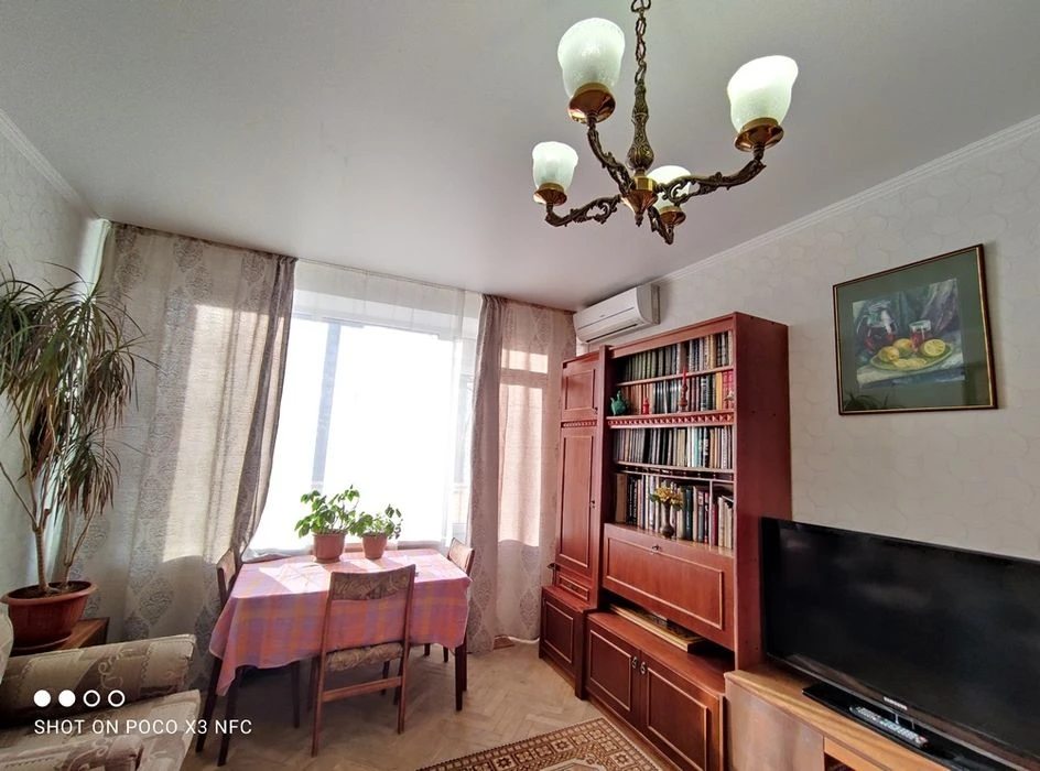 Apartment for rent 3 rooms, 87.1 m², 6th fl./9 floors. Pecherskyy tsentr, Kyiv. 