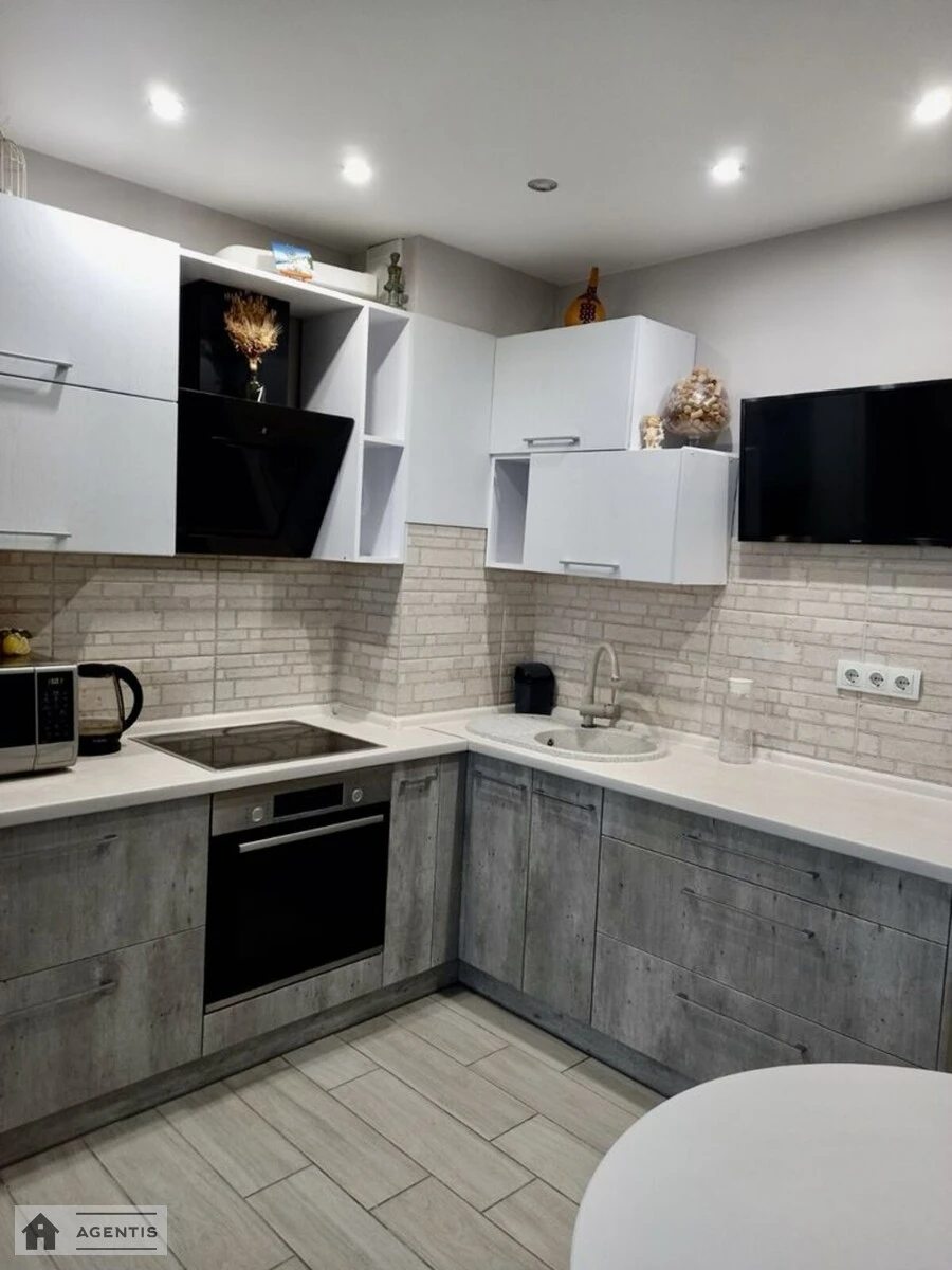 Сдам квартиру 1 комната, 43 m², 21 эт./22 этажа. 10, Доківська вул., Киев. 