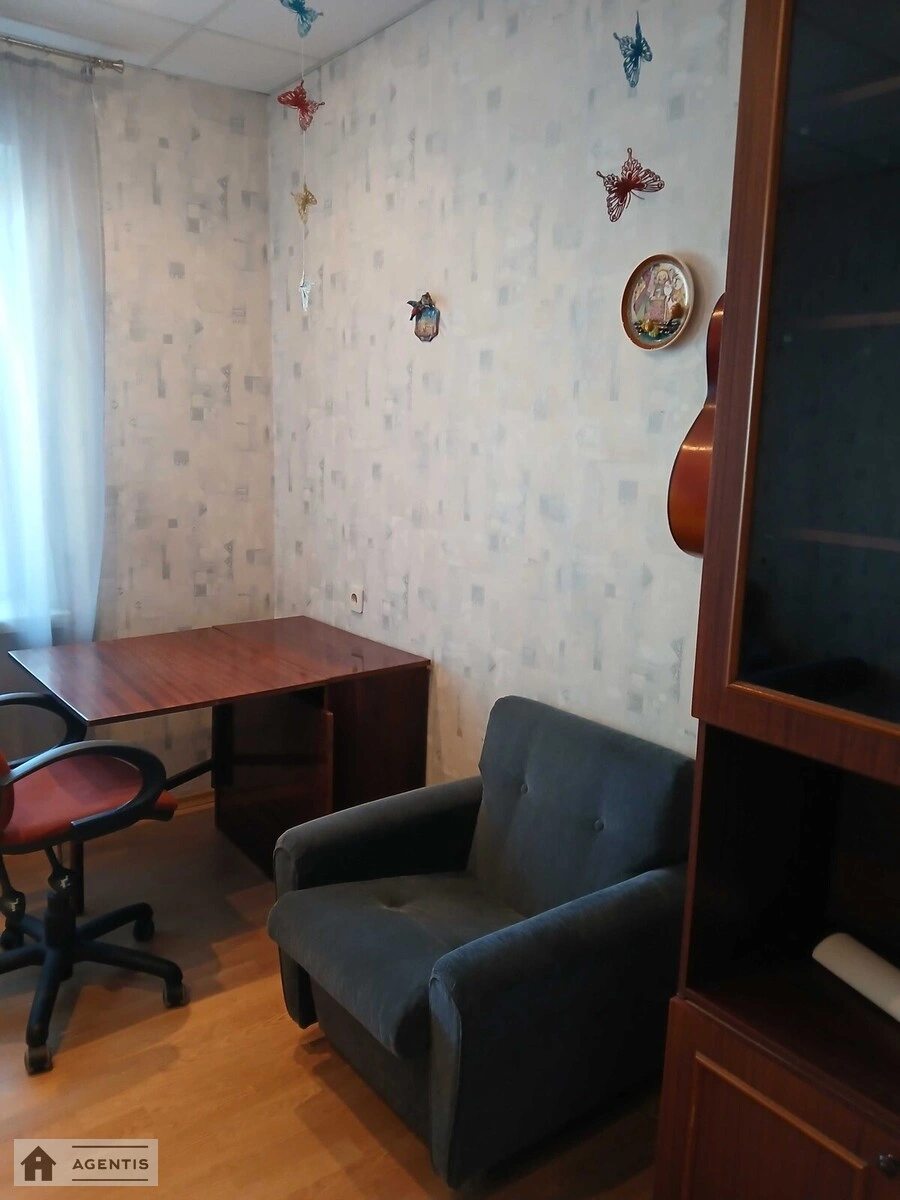 Здам квартиру 2 кімнати, 60 m², 7 пов./16 поверхів. 31, Драгоманова 31, Київ. 