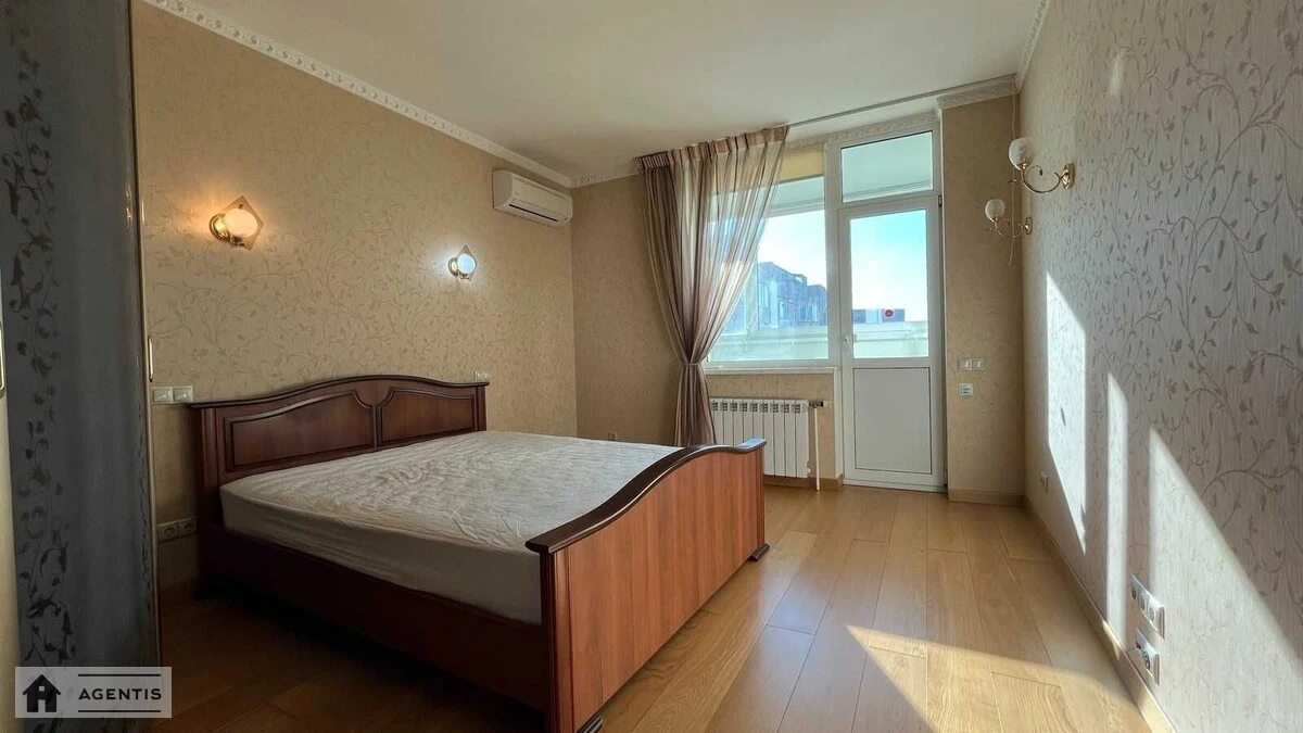 Apartment for rent 3 rooms, 97 m², 16th fl./17 floors. 2, Vasylya Kasiyana vul., Kyiv. 