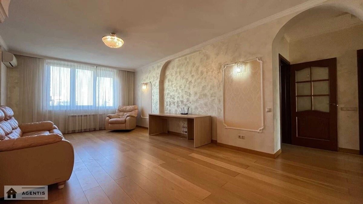 Apartment for rent 3 rooms, 97 m², 16th fl./17 floors. 2, Vasylya Kasiyana vul., Kyiv. 