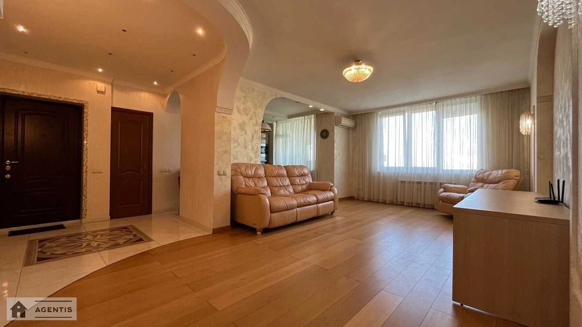 Apartment for rent 3 rooms, 97 m², 16th fl./17 floors. 2, Vasylya Kasiyana vul., Kyiv. 