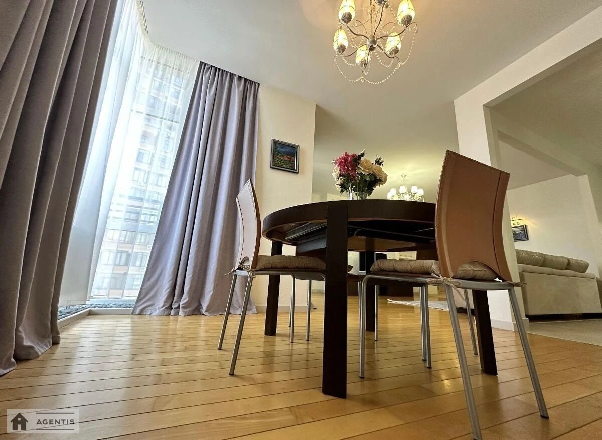 Apartment for rent 4 rooms, 135 m², 17th fl./25 floors. 32, Yevhena Konovaltsya vul. Shchorsa, Kyiv. 