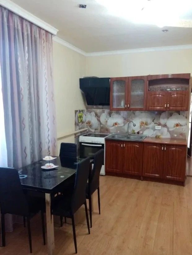 House for sale 8 rooms, 123 m², 2 floors. 28, Vadyma Yarovoho, Pistyn. 