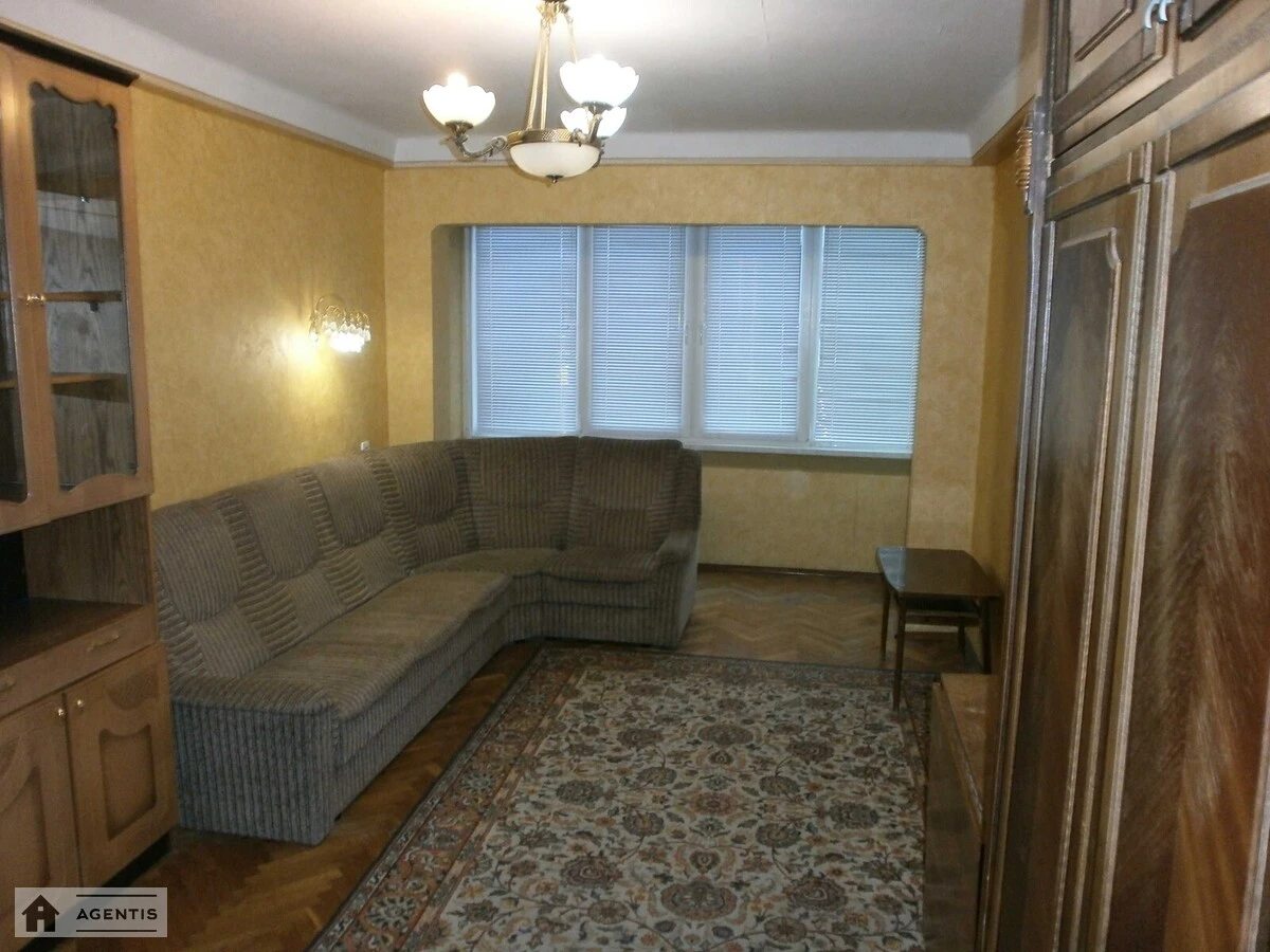 Apartment for rent 3 rooms, 75 m², 8th fl./9 floors. 25, Beresteyskyy prosp. Peremohy, Kyiv. 