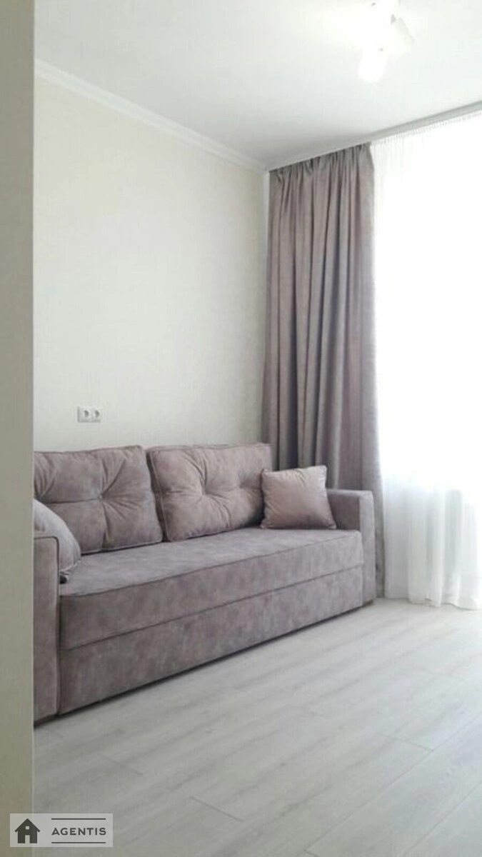 Apartment for rent 1 room, 40 m², 4th fl./9 floors. 6, Kolomiyskiy 6, Kyiv. 