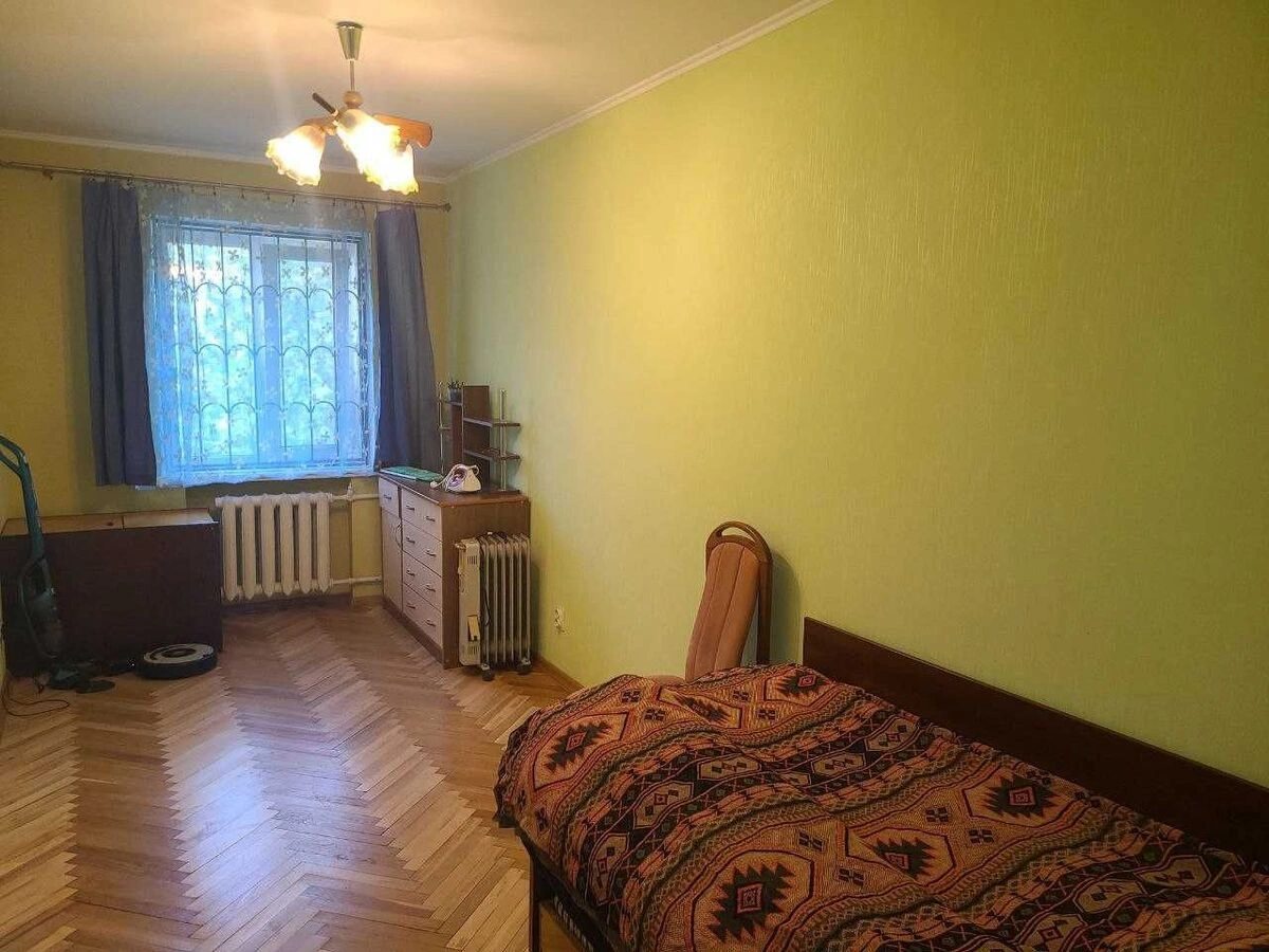 Сдам квартиру 2 комнаты, 43 m², 5 эт./5 этажей. 30, Бойчука , Киев. 