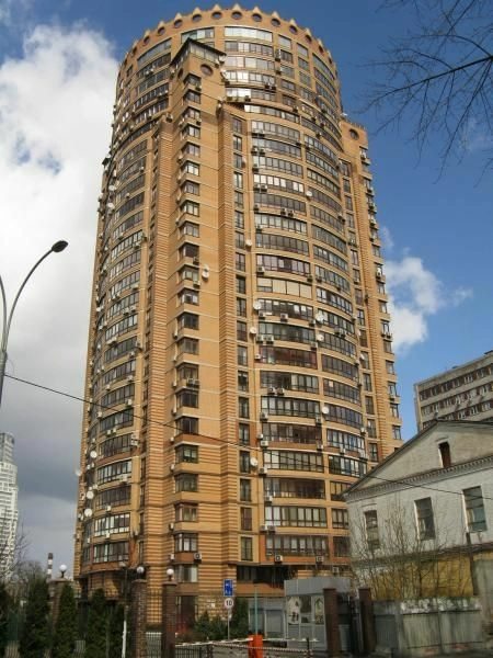 Apartments for sale. 1 room, 87 m², 12 floor/28 floors. 28, Myrnogo Panasa 28, Kyiv. 