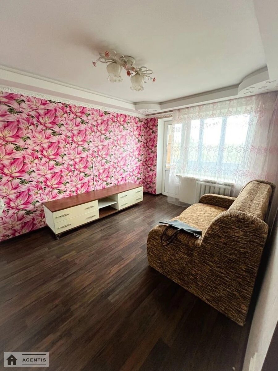 Apartment for rent 1 room, 32 m², 7th fl./9 floors. Desnyanskyy rayon, Kyiv. 