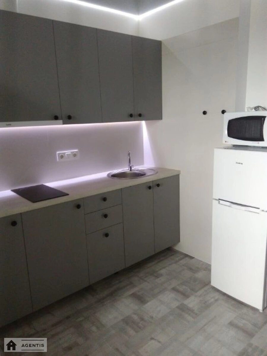 Здам квартиру 1 кімната, 20 m², 4 пов./24 поверхи. 3, Теремківська 3, Київ. 