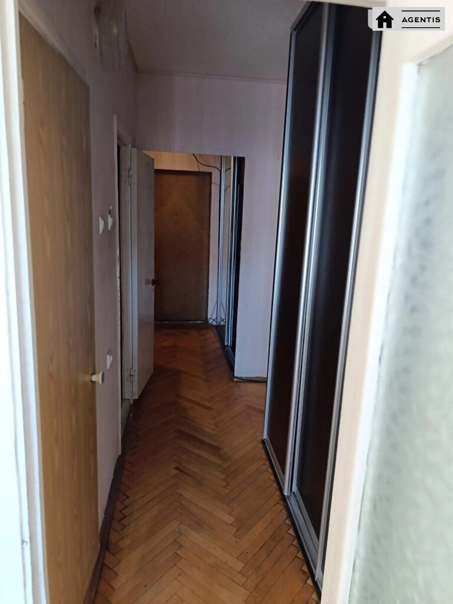 Apartment for rent 2 rooms, 57 m², 7th fl./16 floors. 52, Chervonoyi Kalyny prosp. Volodymyra Mayakovskoho, Kyiv. 