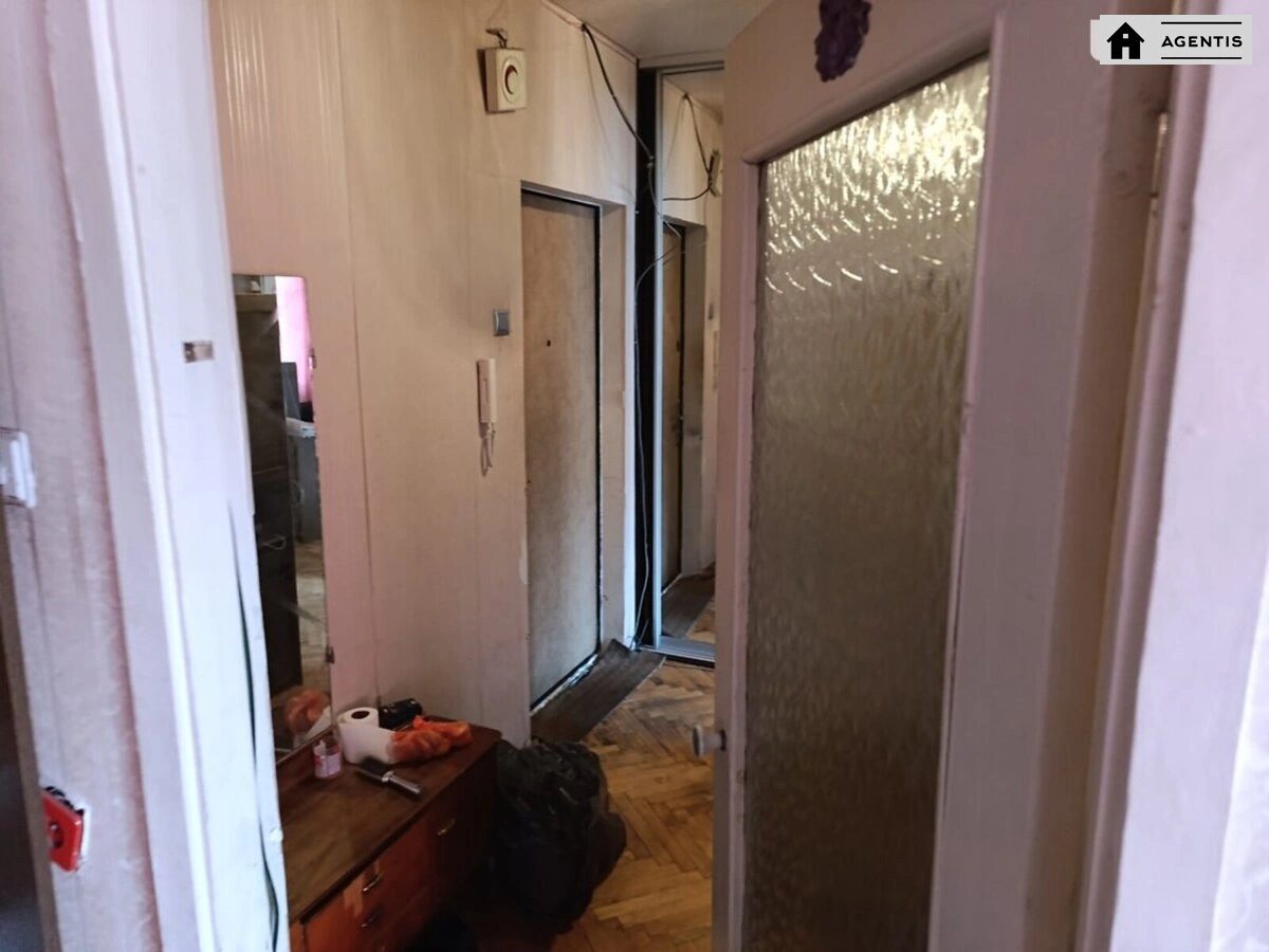 Здам квартиру 2 кімнати, 57 m², 7 пов./16 поверхів. 52, Червоної Калини просп. (Володимира Маяковського), Київ. 