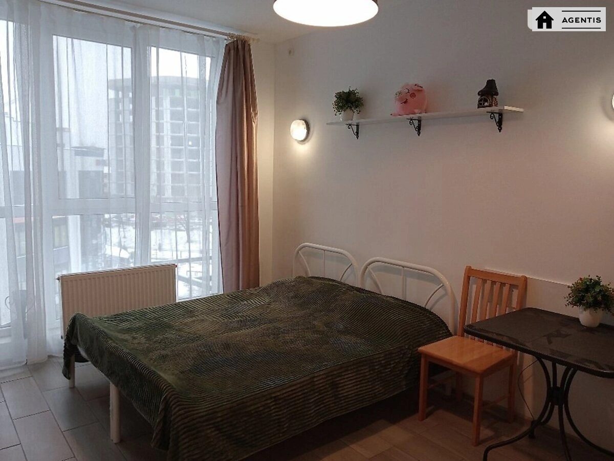 Apartment for rent 1 room, 30 m², 4th fl./11 floors. 19, Tsentralna vul., Kyiv. 