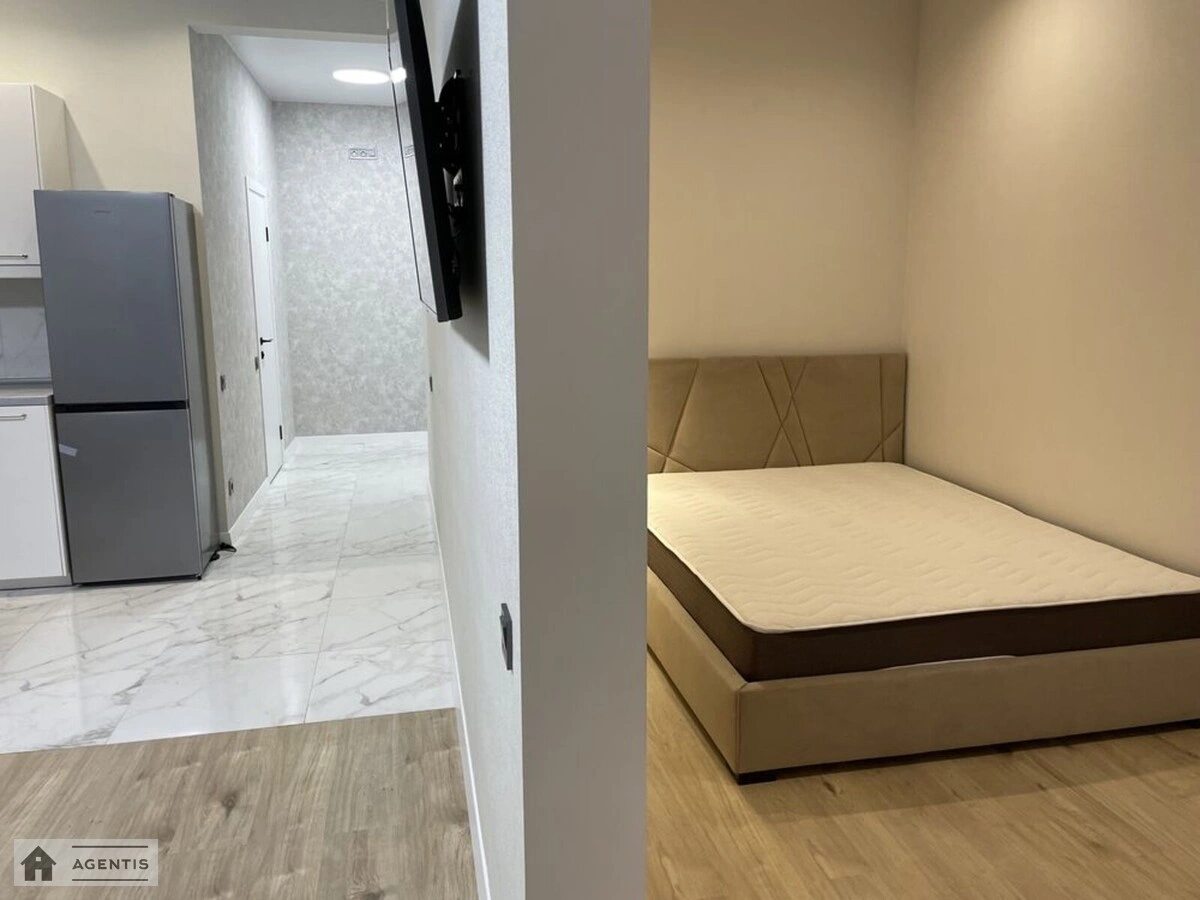 Сдам квартиру 1 комната, 50 m², 9 эт./27 этажей. 4, Андрія Верхогляда вул. (Михайла Драгомірова), Киев. 