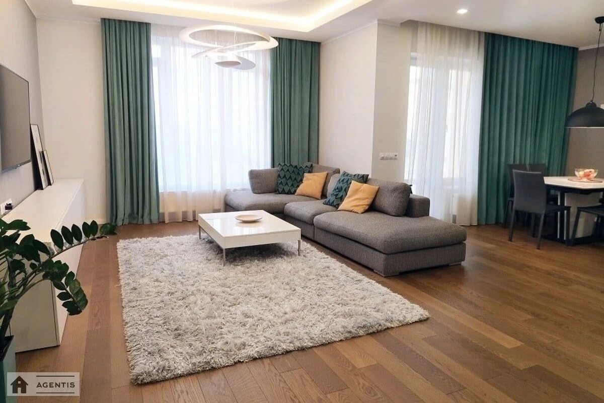 Apartment for rent 3 rooms, 125 m², 10th fl./21 floors. Saperne Pole, Kyiv. 