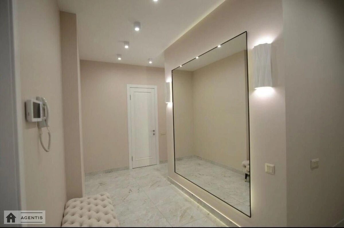 Сдам квартиру 4 комнаты, 260 m², 21 эт./28 этажей. 2, Болсуновська вул. (Сергія Струтинського), Киев. 