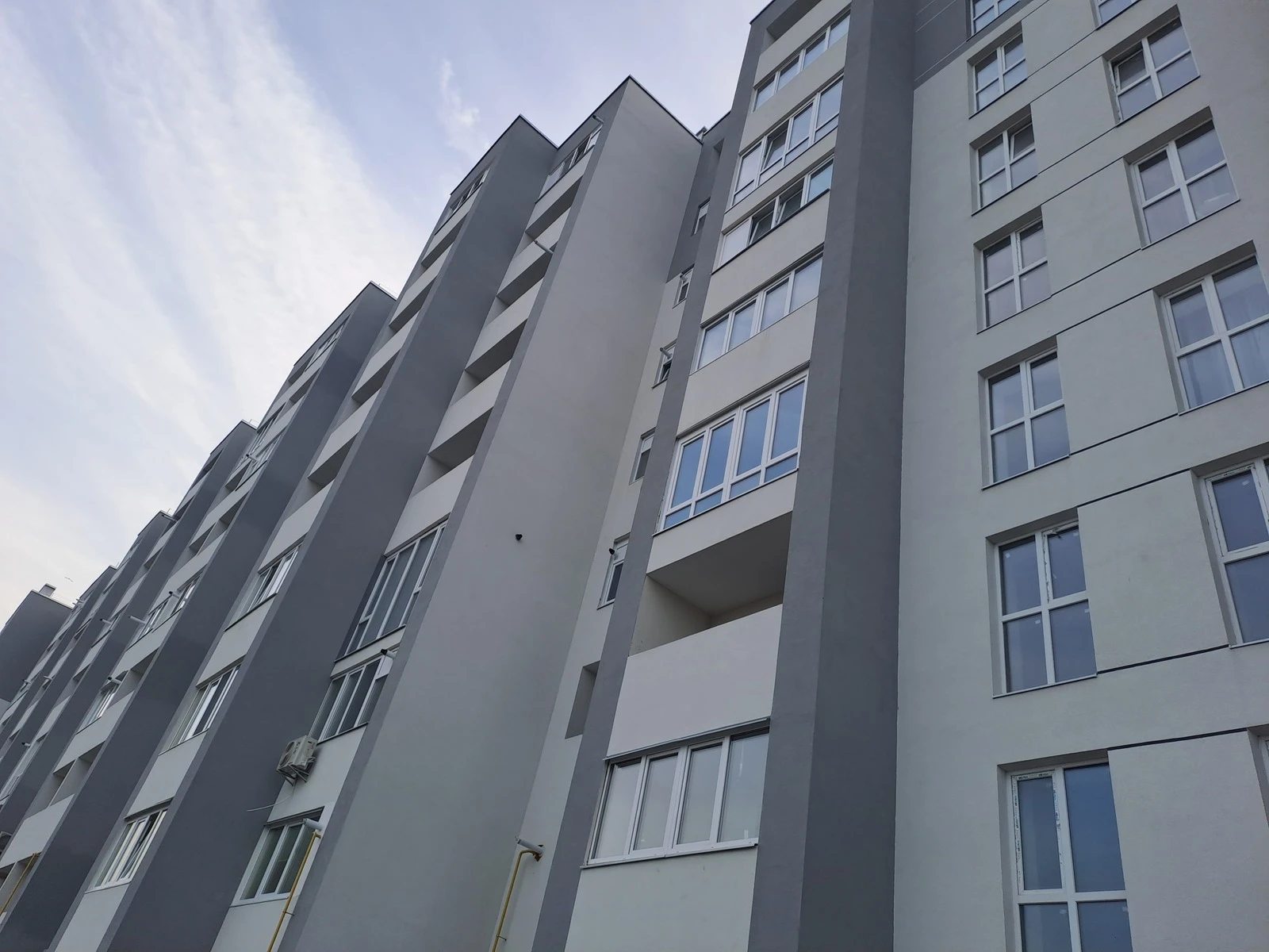 Apartments for sale 1 room, 41 m², 2nd fl./9 floors. Бам, Ternopil. 