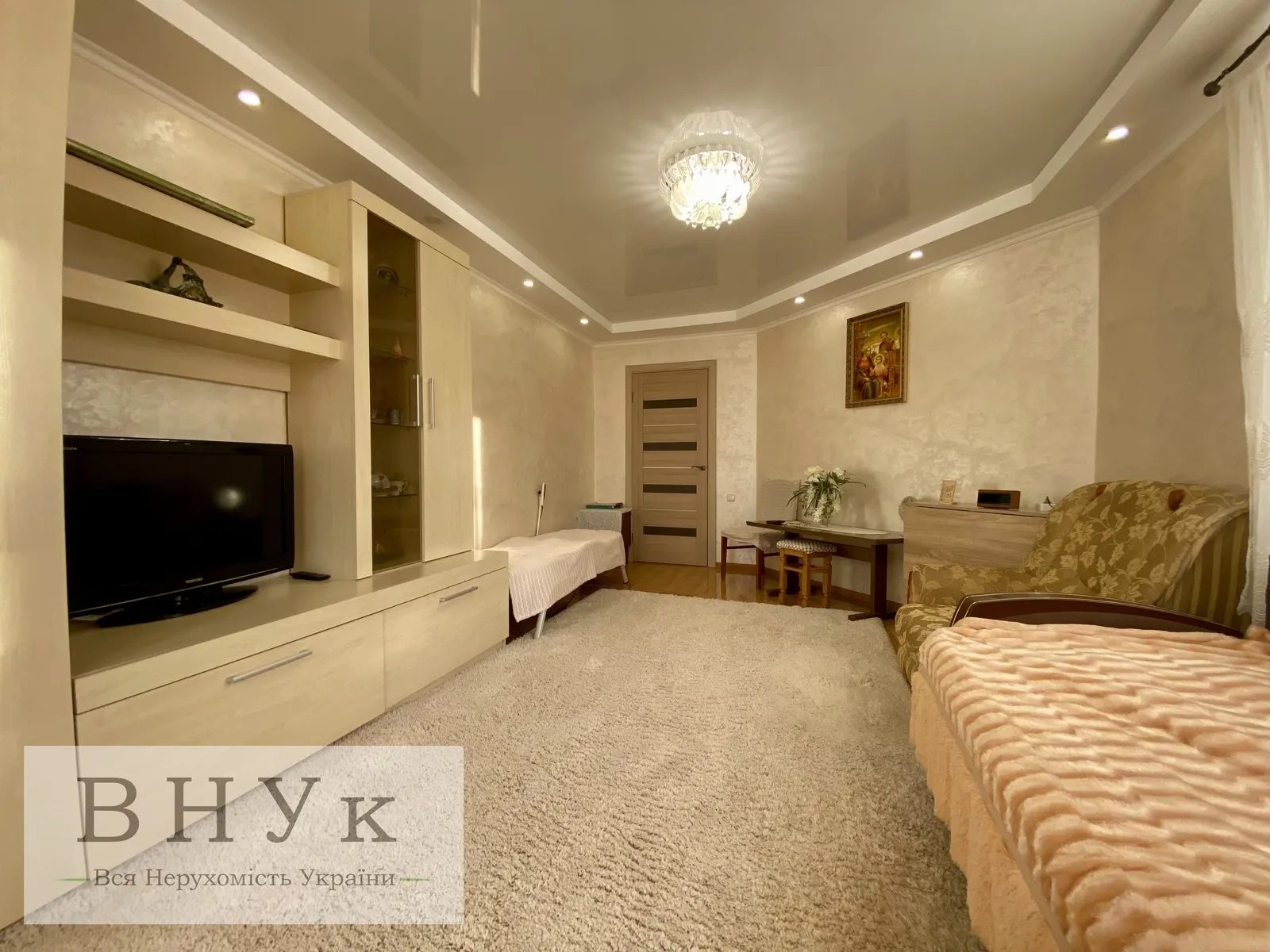 Apartments for sale. 1 room, 40 m², 8th floor/10 floors. Verbytskoho M. vul., Ternopil. 