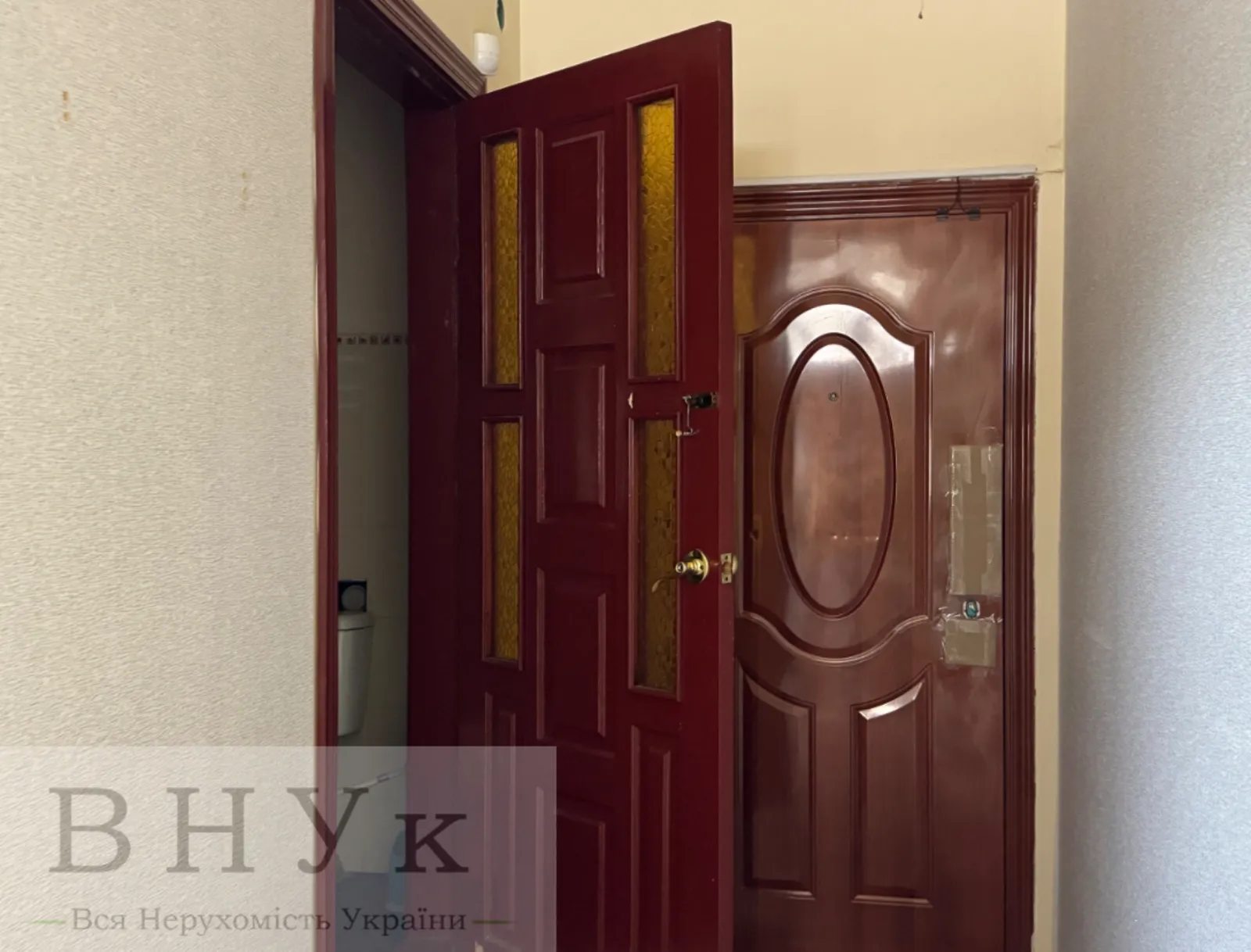 Продам нерухомість під комерцію 112 m², 1 пов./5 поверхів. Київська вул., Тернопіль. 