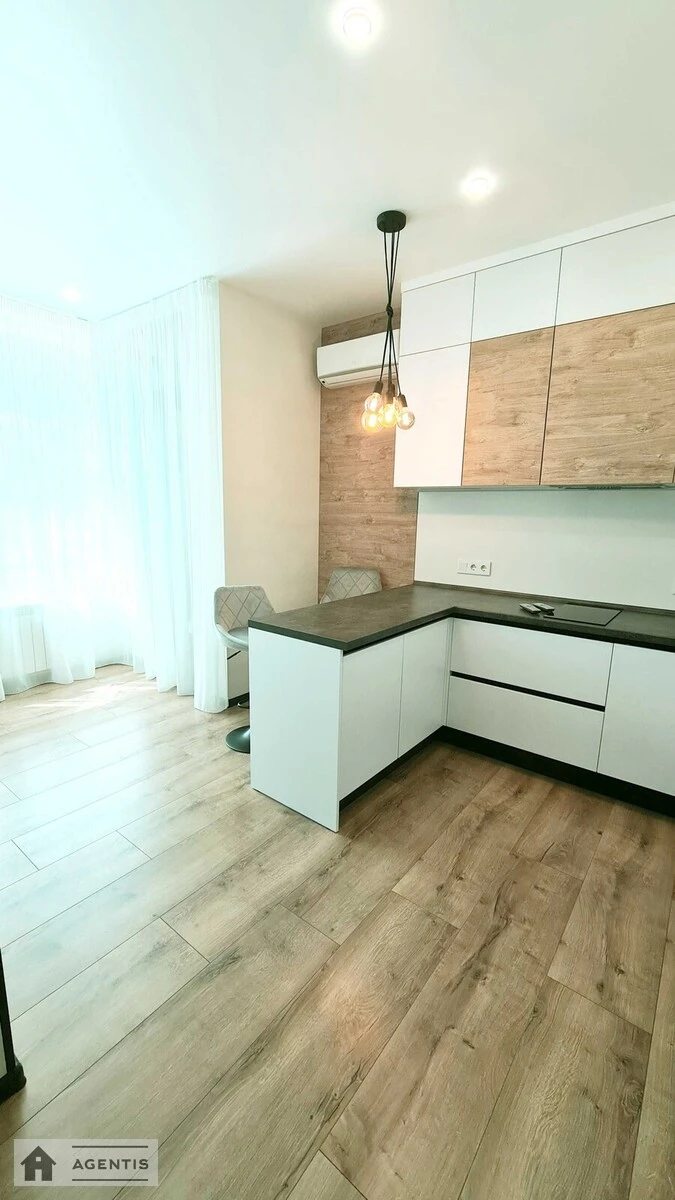 Apartment for rent. 1 room, 46 m², 7th floor/25 floors. 44, Antonovycha vul. Horkoho, Kyiv. 
