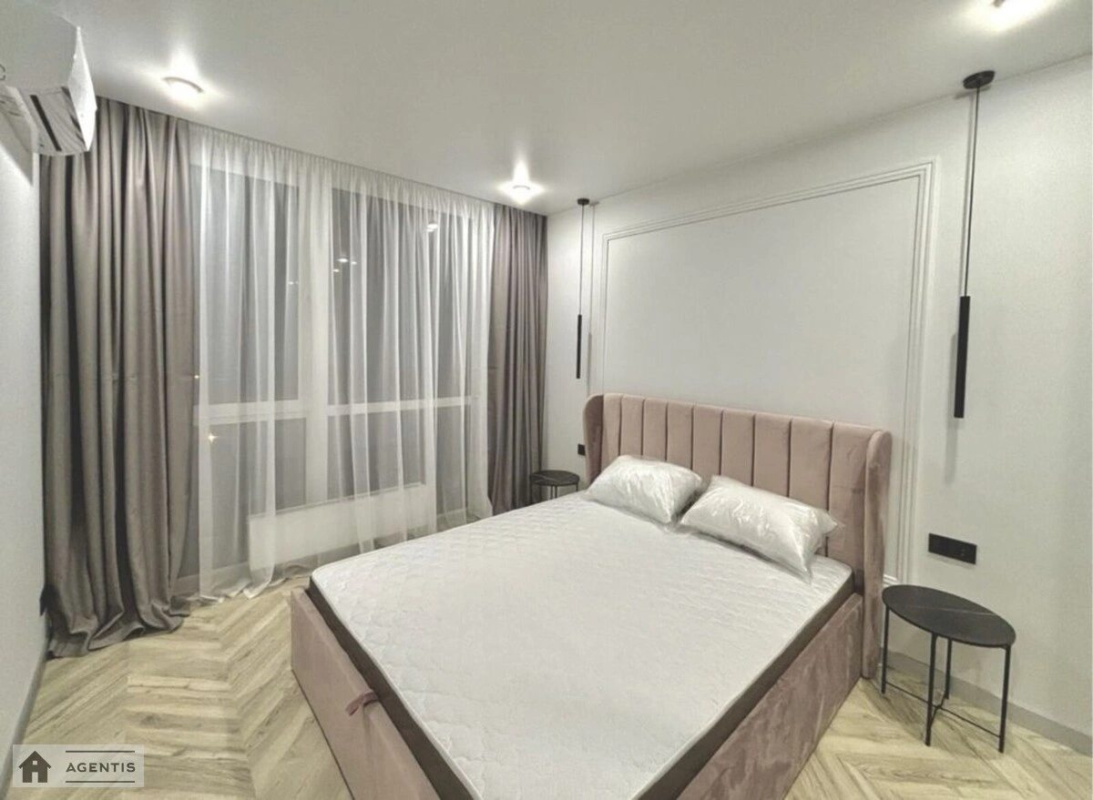 Apartment for rent. 1 room, 50 m², 17 floor/25 floors. 15, Dniprovska embankment 15, Kyiv. 