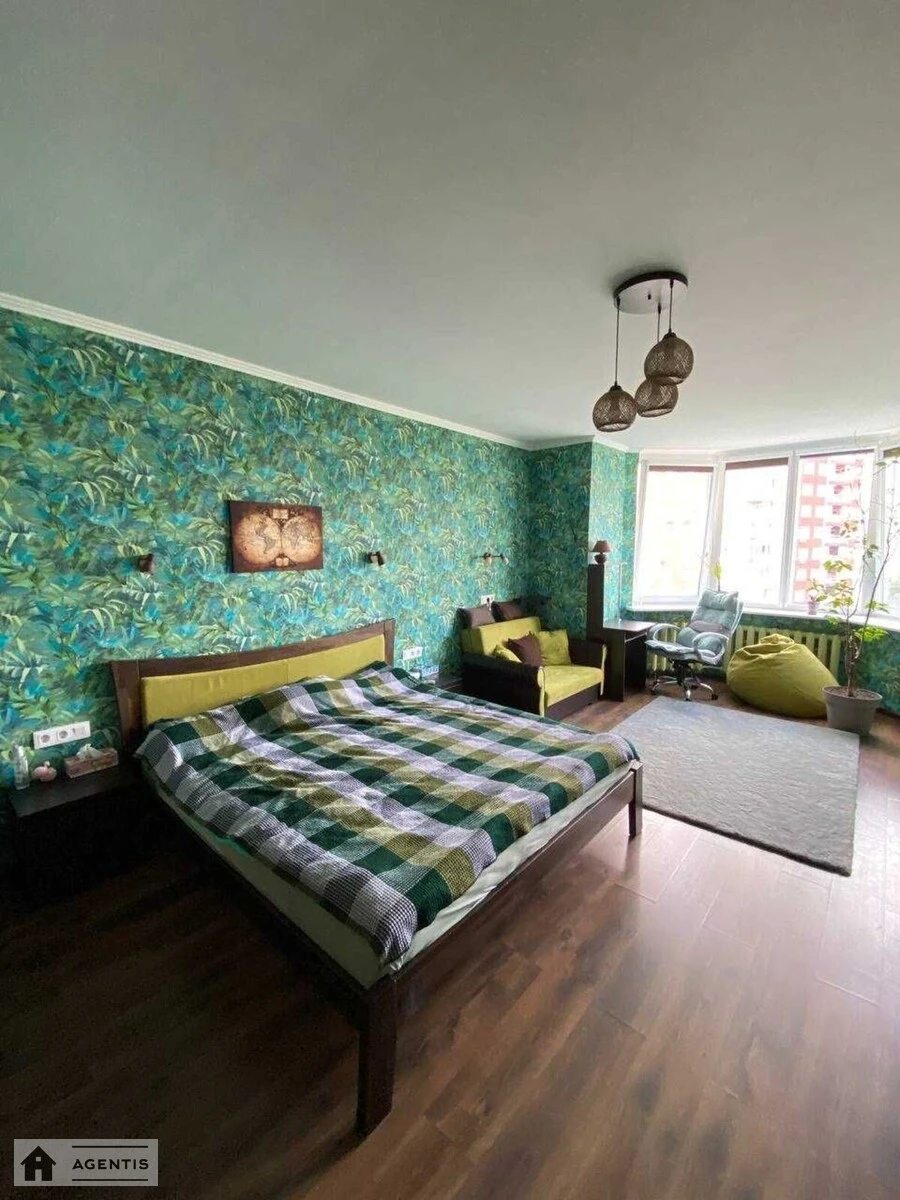 Сдам квартиру. 3 rooms, 106 m², 8th floor/16 floors. 2, Княжий Затон 2, Киев. 