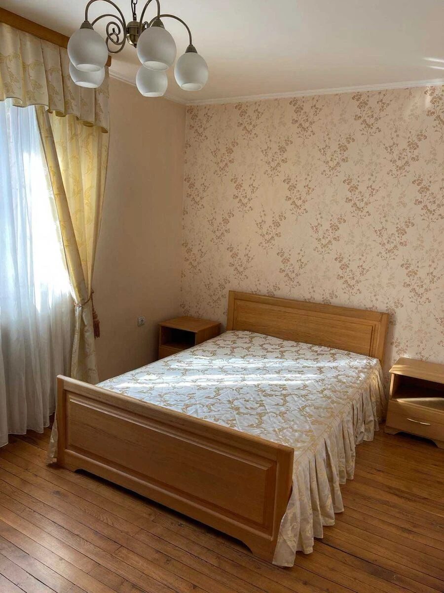 House for sale 250 m², 2 floors. Romankov. 