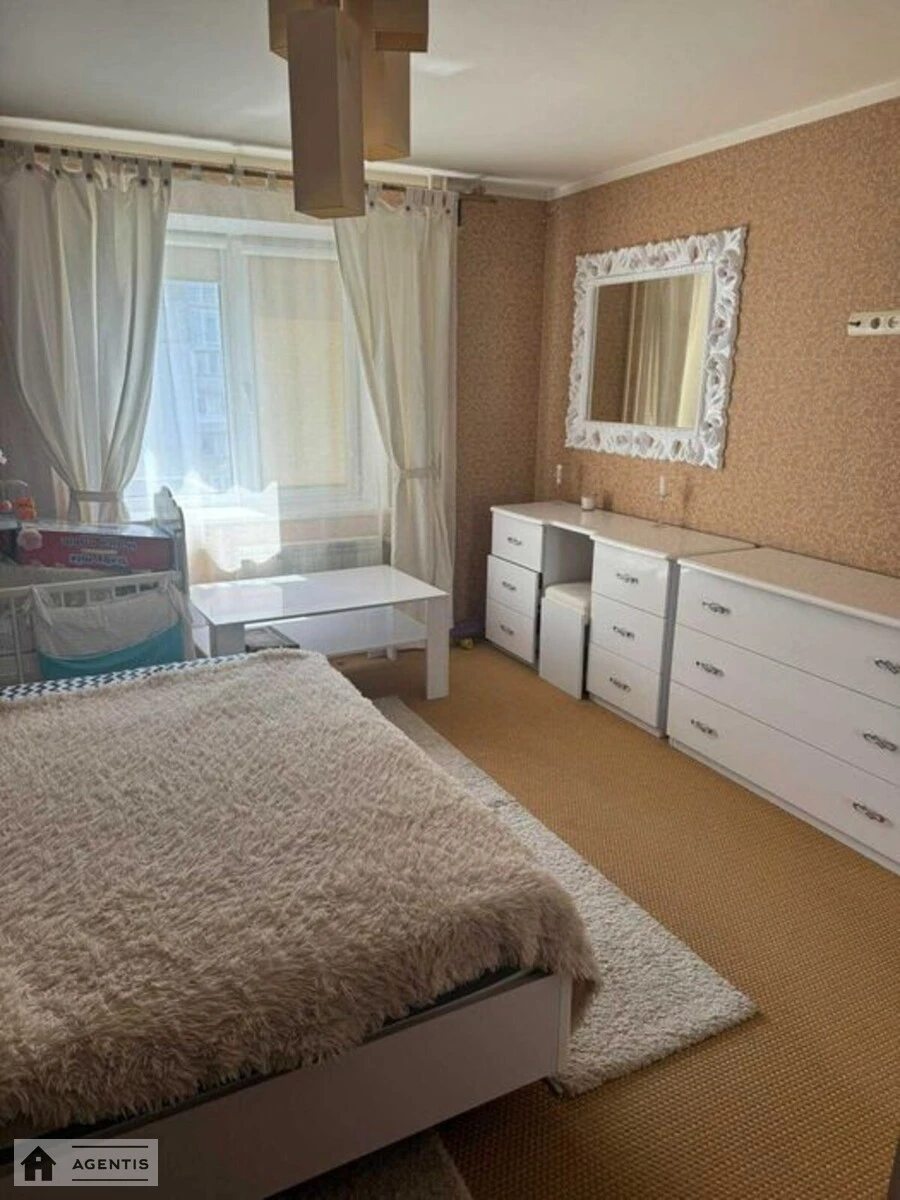 Apartment for rent. 3 rooms, 100 m², 24 floor/26 floors. 12, Bratstva tarasivtsiv vul. Dekabrystiv, Kyiv. 