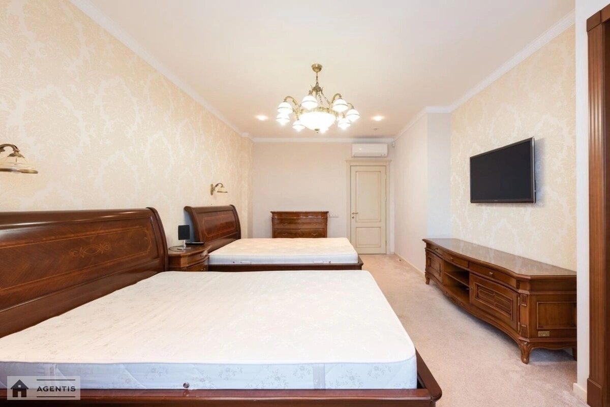 Apartment for rent. 3 rooms, 126 m², 17 floor/23 floors. 27, Tarasa Shevchenka bulv., Kyiv. 
