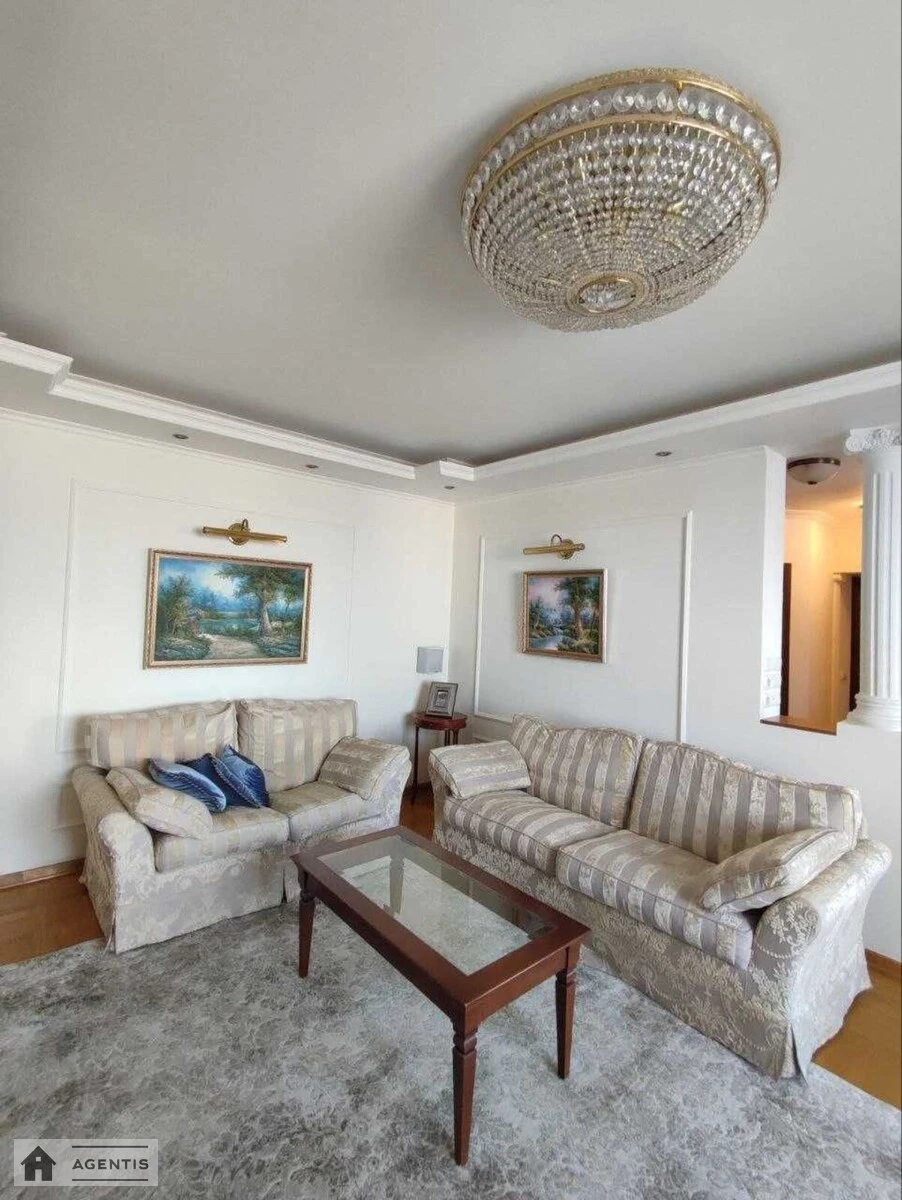 Apartment for rent. 2 rooms, 70 m², 20 floor/22 floors. 12, Feodosiyskiy 12, Kyiv. 