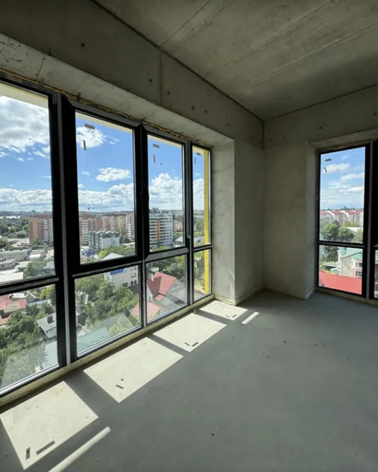 Продаж квартири. 2 rooms, 80 m², 11 floor/11 floors. Центр, Тернопіль. 