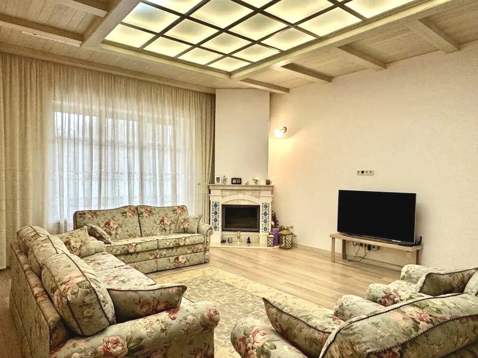 House for sale. 253 m², 1 floor. Kyyivskyy rayon, Odesa. 