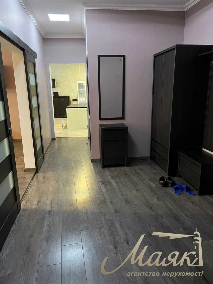 Apartment for rent. 3 rooms, 175 m², 9th floor/23 floors. Yuriya Illyenka vul. Melnykova, Kyiv. 