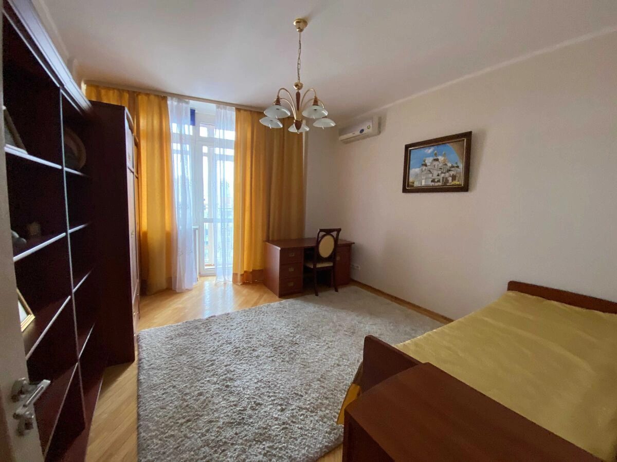 Apartment for rent. 3 rooms, 151 m², 8th floor/11 floors. 28, Oleksandra Konyskoho vul. Turhenyevska, Kyiv. 